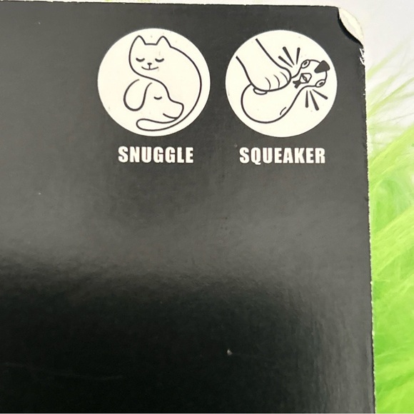 Beetlejuice Fetch For Pets Large 14” squeaky Plush Stuffed Animal Dogs toy - Picture 10 of 13